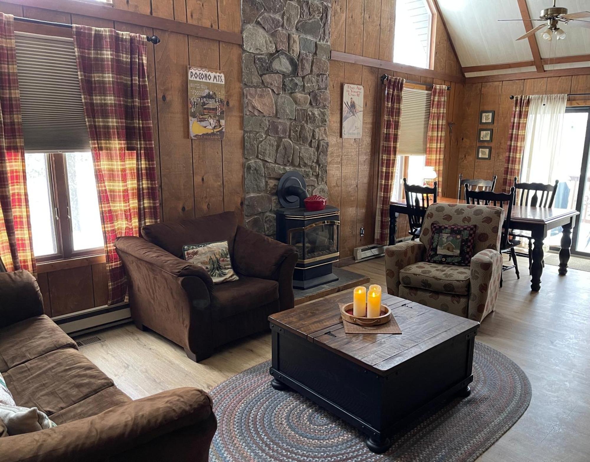 Pocono Mountain View Lake House In Lake Harmony Ngoại thất bức ảnh