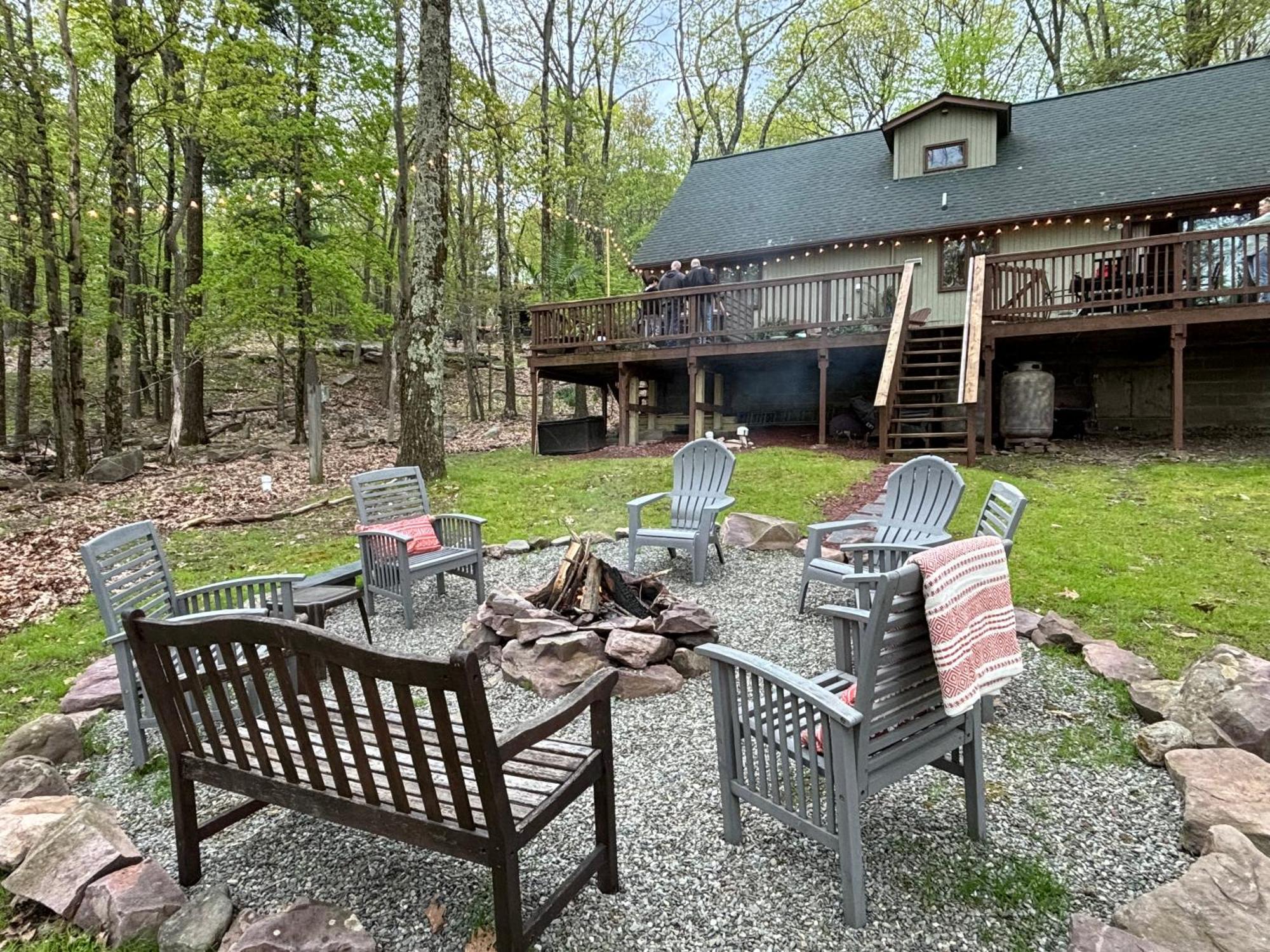 Pocono Mountain View Lake House In Lake Harmony Ngoại thất bức ảnh